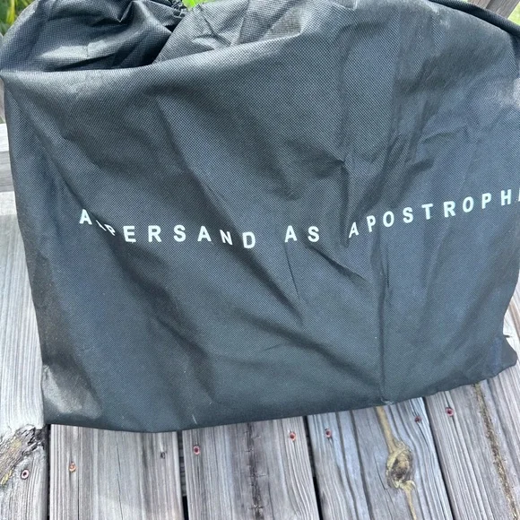 New! Ampersand as Apostrophe Silver Tote Bag with long strap. Sold out! - Picture 8 of 9